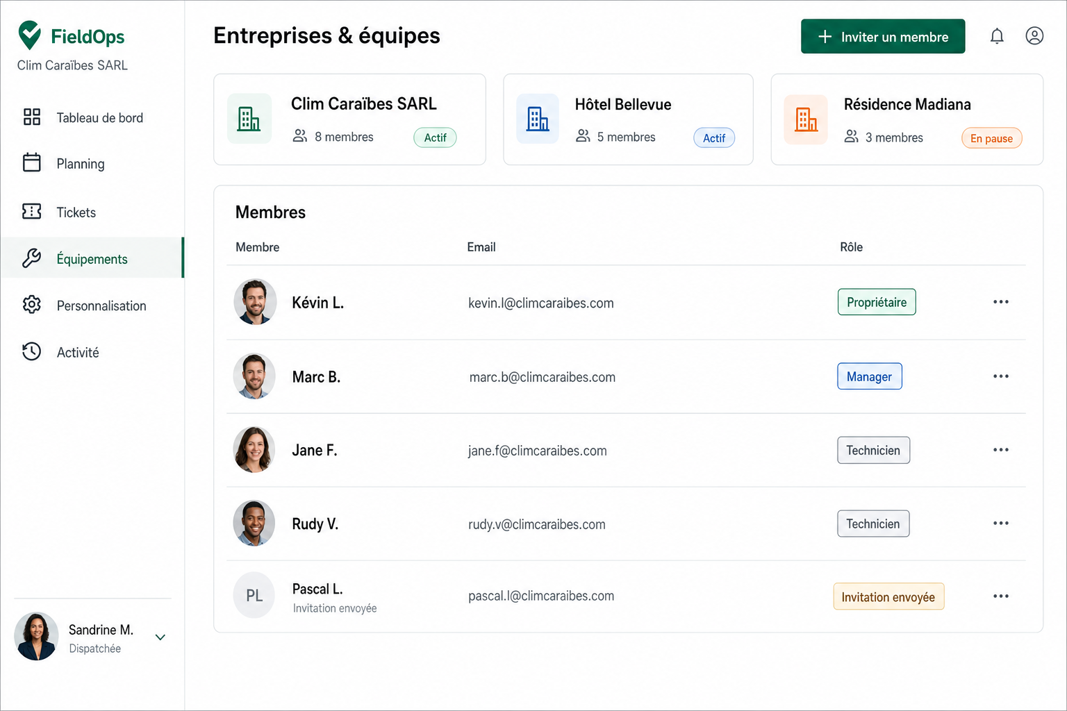 Gestion des entreprises et des équipes dans FieldOps